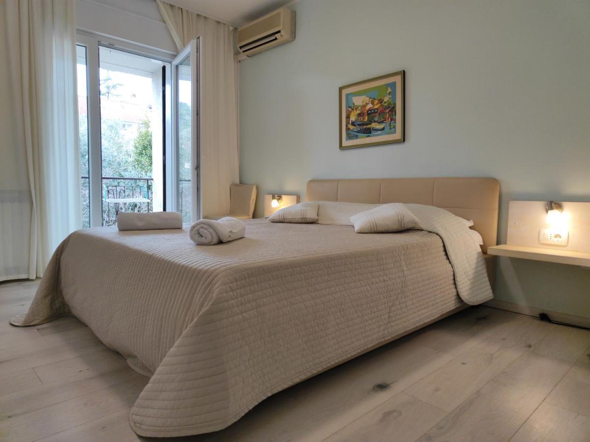 Rooms Ena Rovinj Exterior foto